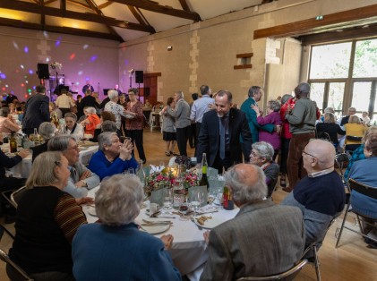 banquet des aînés jeudi 2024 (7)