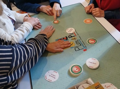 Semaine bleue atelier jeux (3)