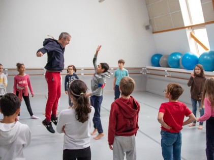 Atelier de danse contemporaine avec Dimitri Tsiapkini (2)