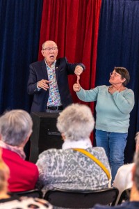 conseil des aînés spectacle magie (5)