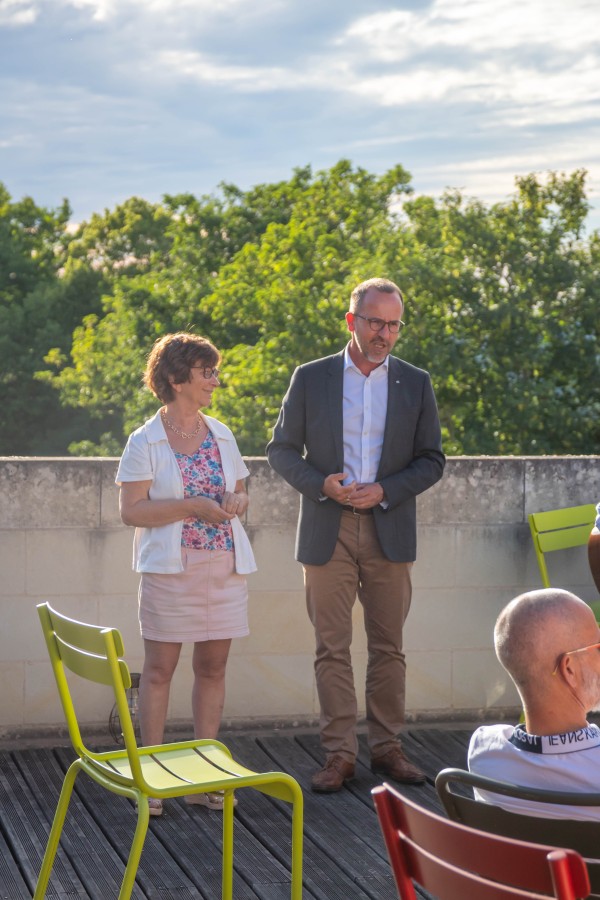 mediatheque_ouverture_terrasse_maire